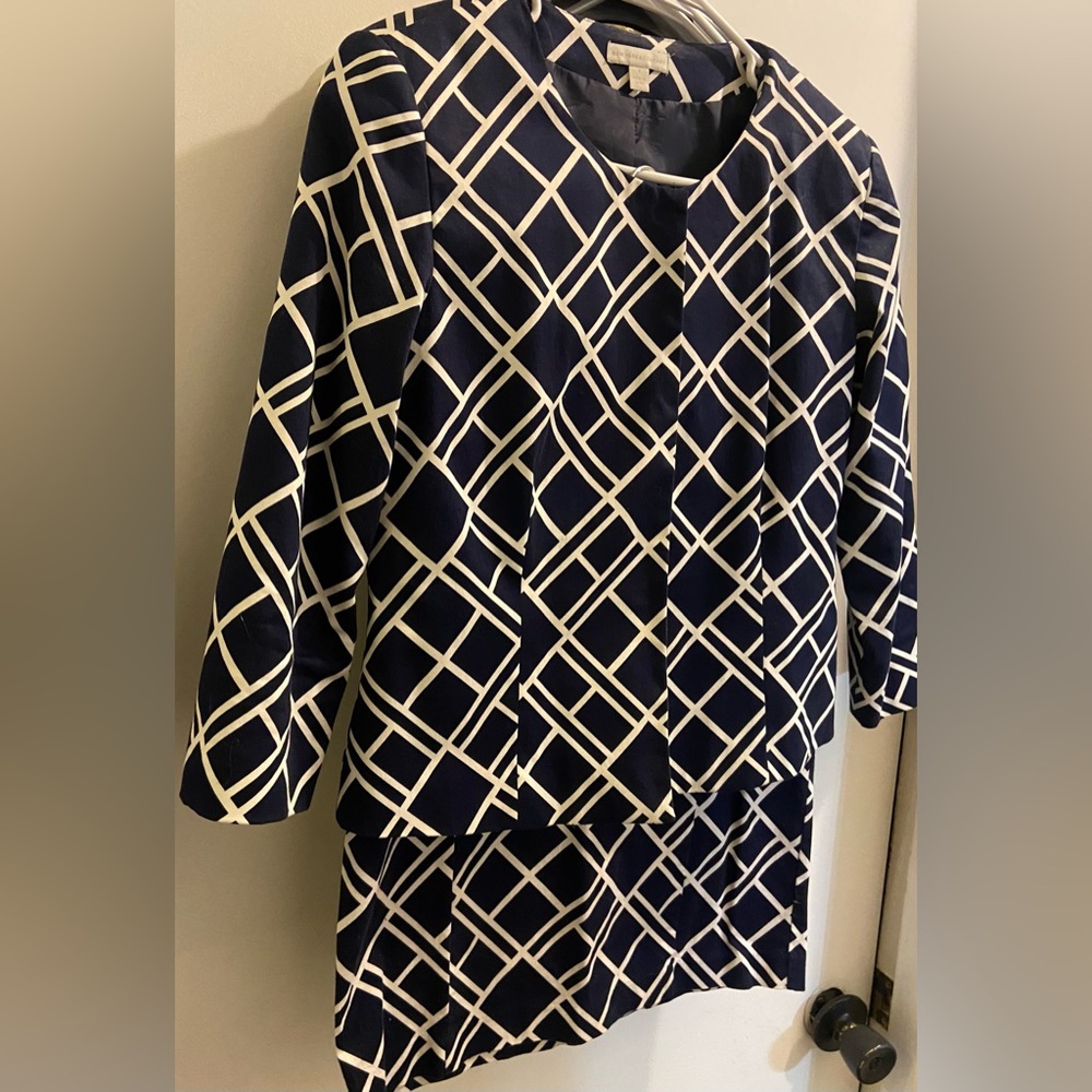 Navy and white skirt and jacket with 3/4 sleeves